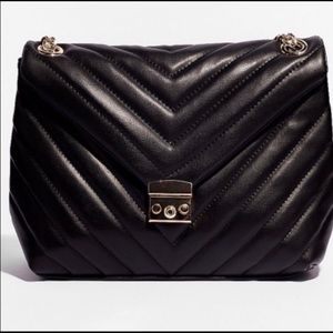 Quilted faux leather shoulder bag